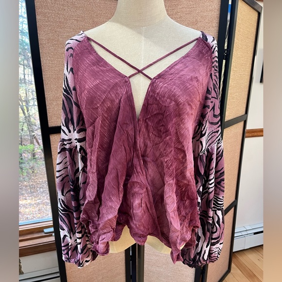 Tiger Stripes Strappy Front Hi-Lo Top - Picture 1 of 9